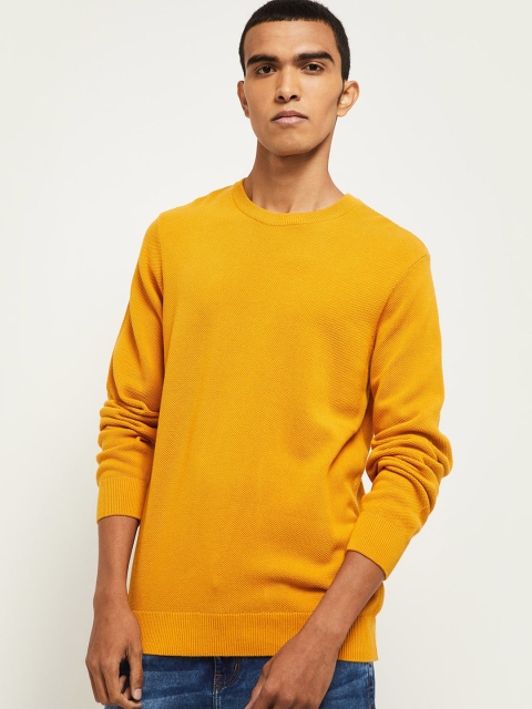 

max Men Yellow Sweatshirt