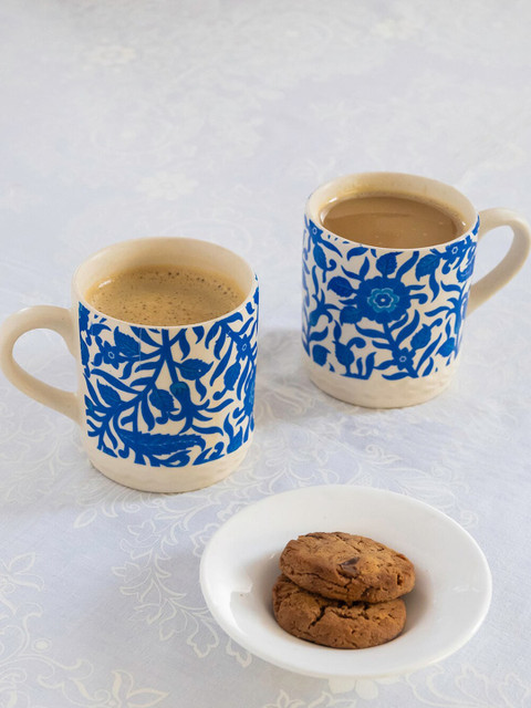 

Neerja Set of 2 Blue & White Floral Printed Stoneware Matte Cups