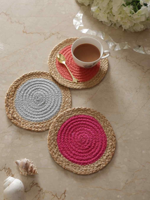 

Amoliconcepts Set of 3 Braided Coaster, Multi