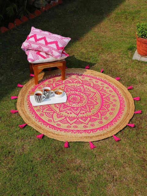 

Amoliconcepts Fuchia Pink & Beige Manadala Print Circular Jute Rug, Fuchsia