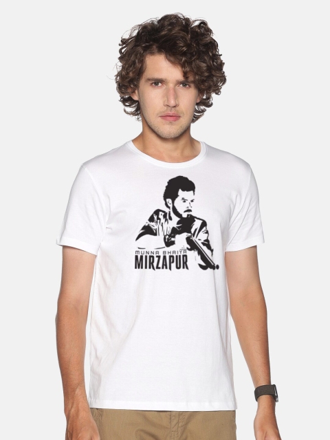

MASH UNLIMITED Men White &Black Graphic Printed Slim Fit T-shirt