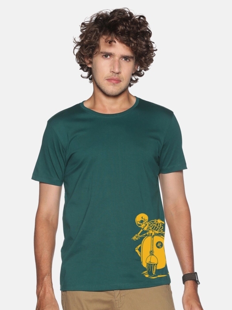 

MASH UNLIMITED Men Green & Yellow Graphic Printed Slim Fit T-shirt