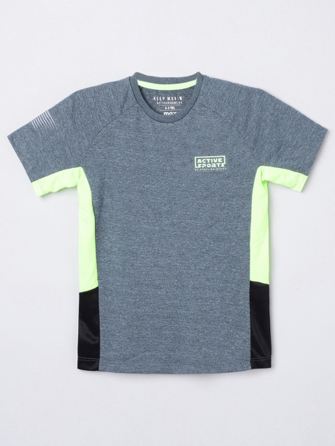 

max Boys Assorted Typography Applique T-shirt