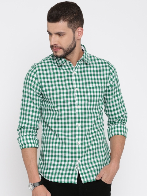 

United Colors of Benetton Men Green & White Checked Casual Shirt