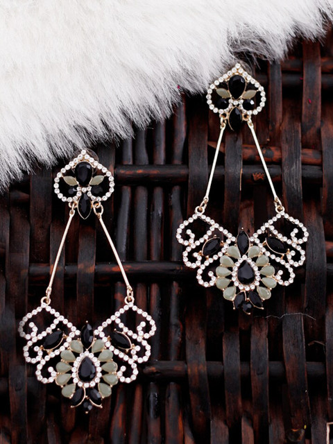 

Bellofox Green Contemporary Drop Earrings