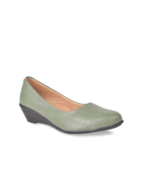 

SALARIO Green PU Wedge Pumps