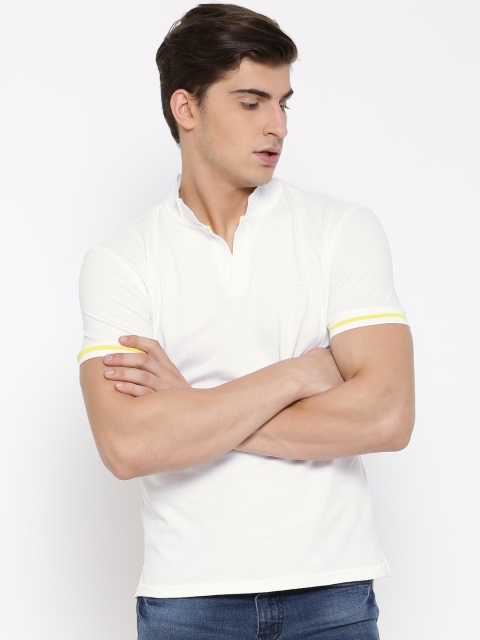 

United Colors of Benetton Men White Solid Stand Collar T-shirt