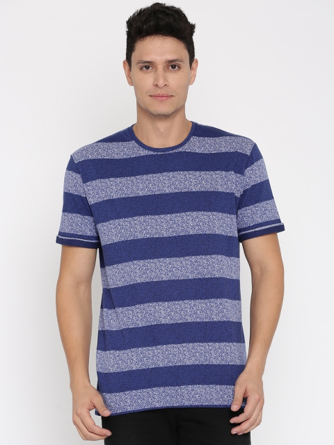 

United Colors of Benetton Men Blue & Off-White Striped Round Neck T-shirt