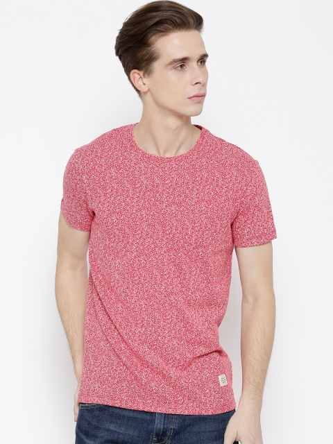 

United Colors of Benetton Men Red Round Neck Grindle Effect T-shirt