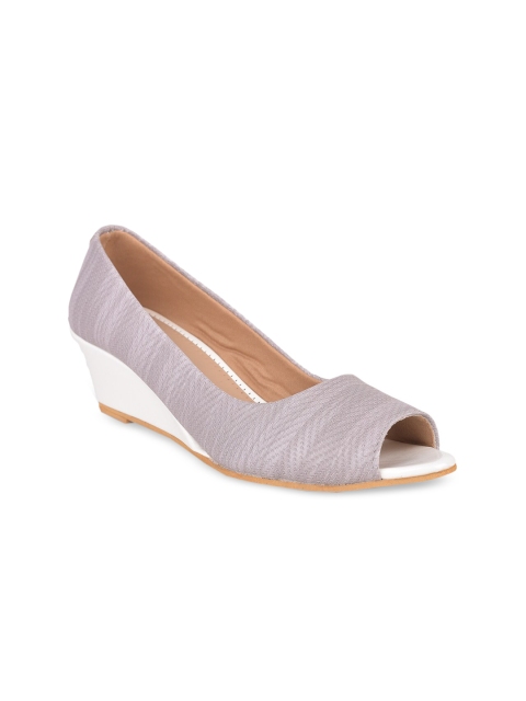 

SALARIO Women Grey PU Wedge Pumps