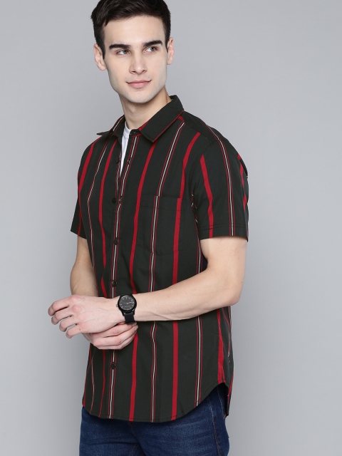 

Harvard Men Black & Red Pure Cotton Regular Fit Striped Casual Shirt