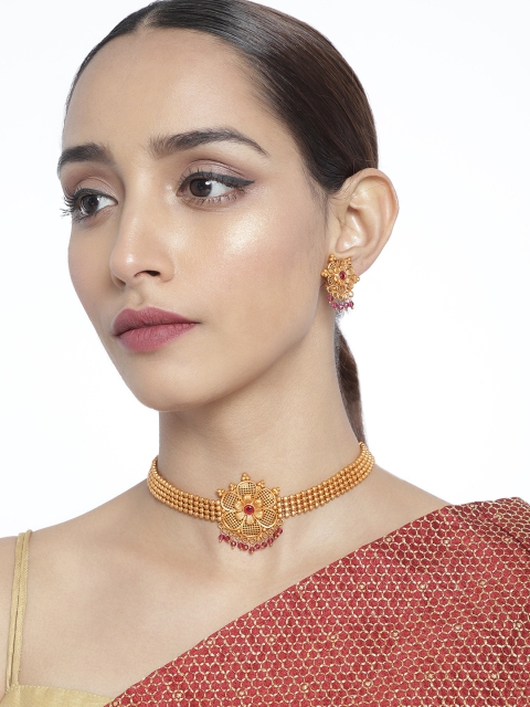 

Anouk Fuchsia Gold-Plated Beaded Floral Shaped Jewellery Set