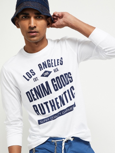

max Men White Typography Printed T-shirt