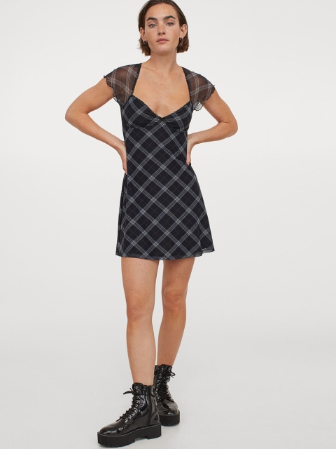 

H&M Black & Multicoloured Checked A-Line Mini Mesh Dress