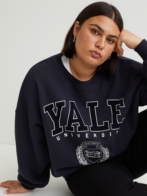

H&M Girl Blue H&M+ Printed sweatshirt