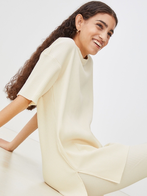 

H&M Women White Loose Ribbed T-shirt