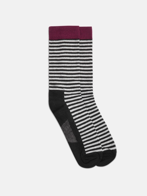 

RICHARD PARKER by Pantaloons Men Black & White Striped Calf-Length Socks
