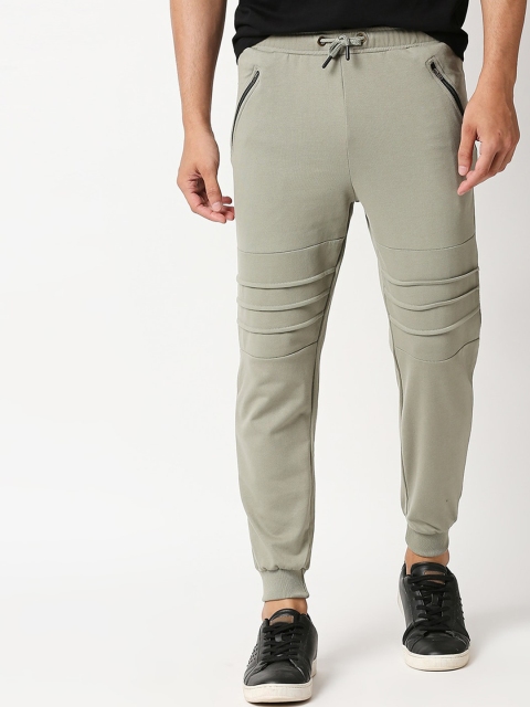 

Bewakoof Men Green Solid Cotton Cargo Joggers
