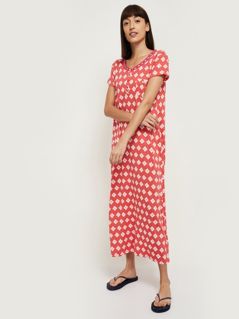 

max Women Pink Printed Nightdress