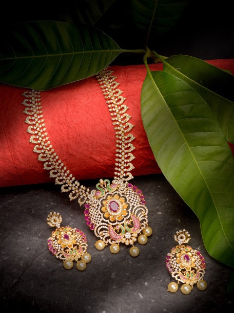 

Saraf RS Jewellery Women Gold-Plated AD Pearls Studded Ethnic Motif Pendant Jewellery set, Multi