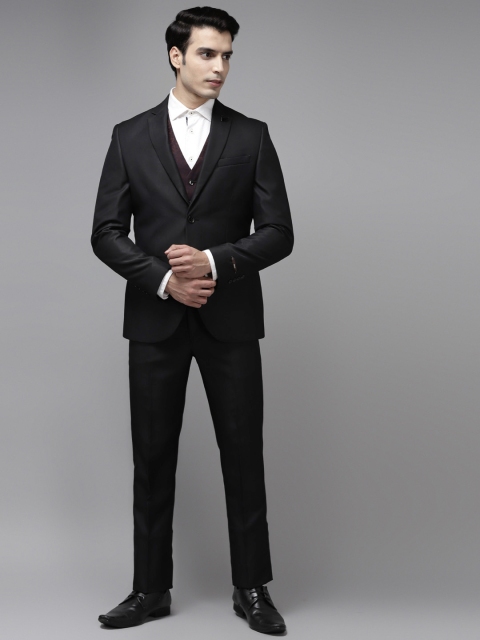 

Blackberrys Men Black & Burgundy Solid Slim Fit Single-Breasted Formal Suit