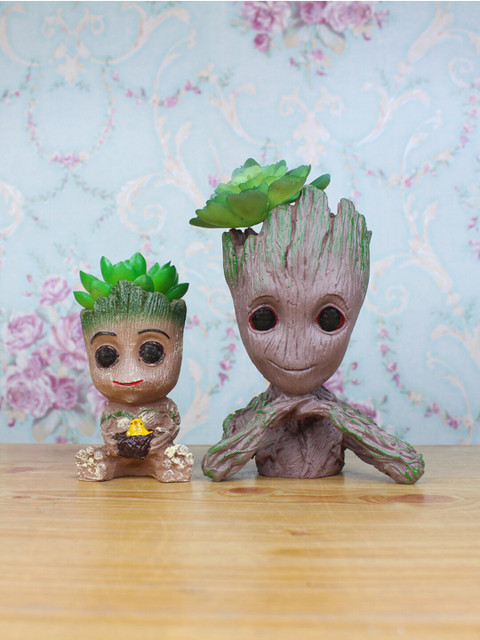 

Wonderland Set Of 2 Groot & Baby Groot Shaped Resin Planters, Brown