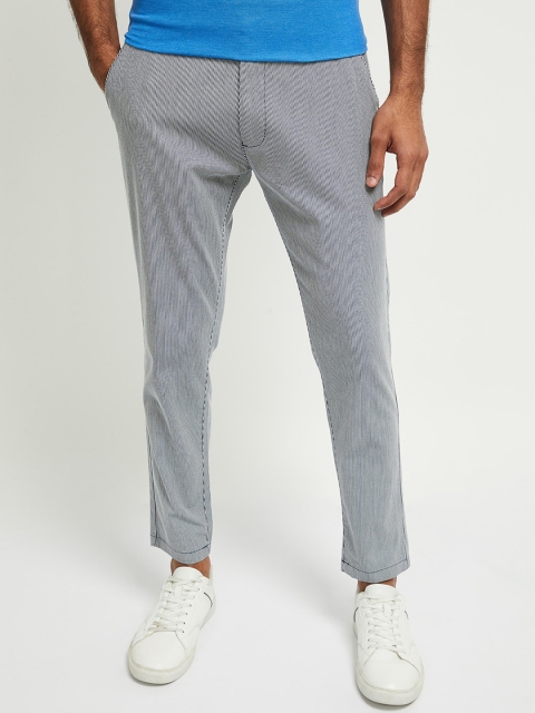 

max Men Grey Trousers
