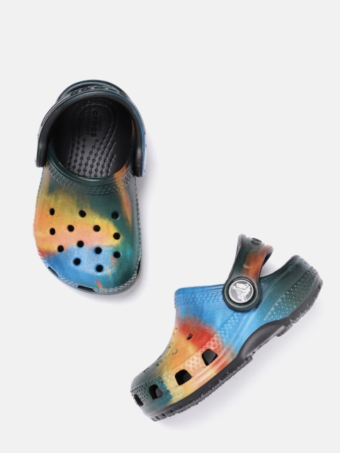 

Crocs Kids Blue & Green Dyed Clogs
