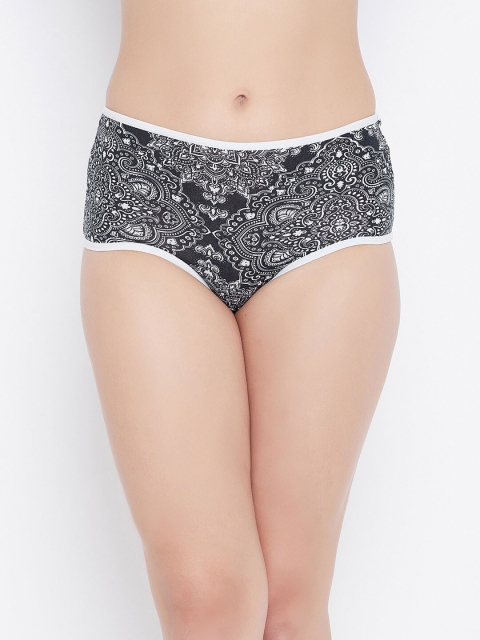 

Clovia Women Black & White Printed Cotton Hipster Briefs