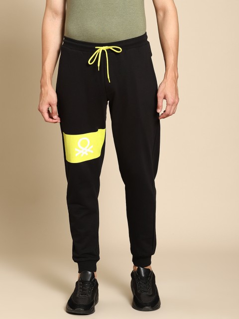

United Colors of Benetton Men Black & Yellow Cotton Brand Logo Print Joggers