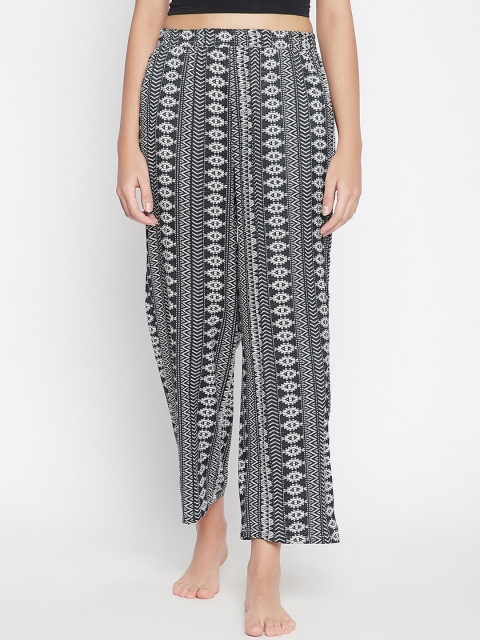 

Clovia Women White & Black Printed Cotton Lounge Pants