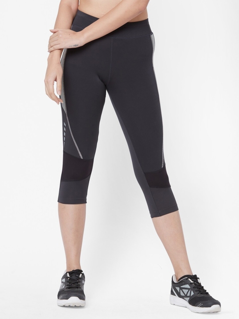 

Black Panther Women Charcoal & Black Solid Slim Fit Capris