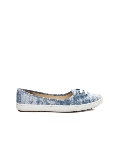 

Carlton London Women Blue Printed Casual Shoes