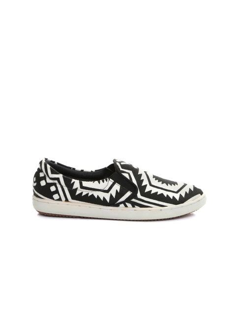 

Carlton London Women Black & White Aztec Print Slip-On Sneakers