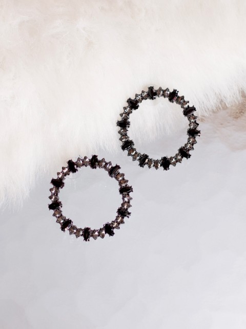 

Bellofox Black & Grey Contemporary Drop Earrings