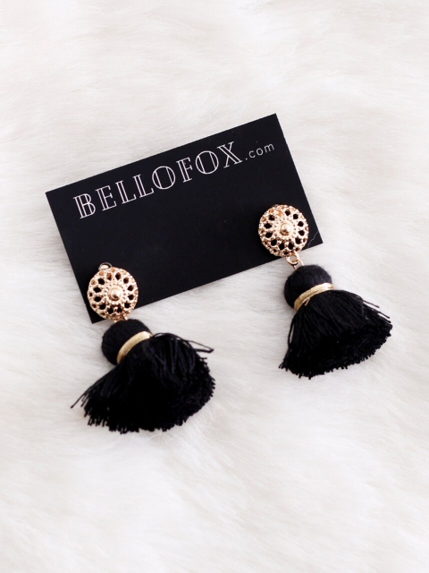 

Bellofox Black & Gold-Toned Contemporary Tasselled Drop Earrings