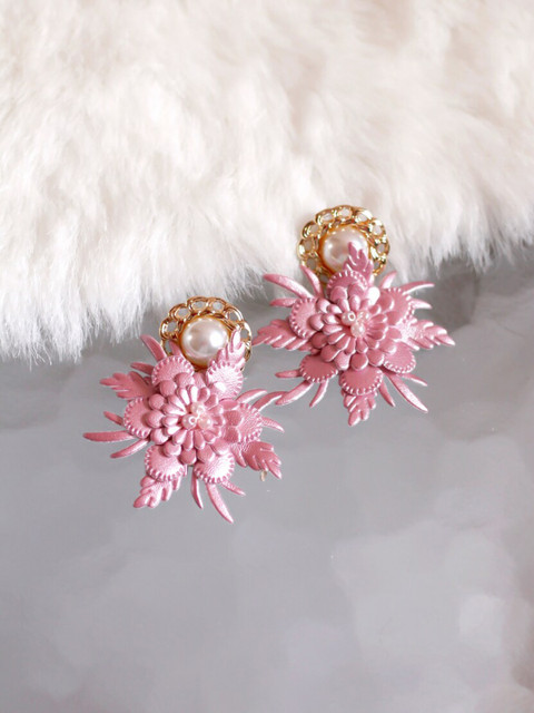 

Bellofox Pink Gold-Plated Contemporary Drop Earrings