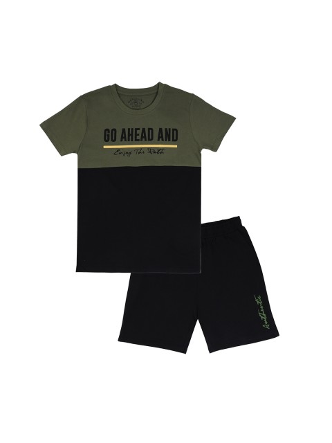 

Masculino Latino Boys Green & Black Colourblocked T-shirt with Shorts