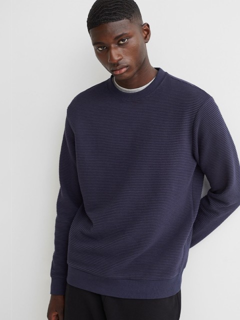 

H&M Men Blue Textured Knit Top