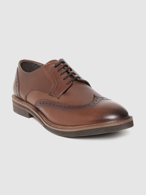 

Blackberrys Men Brown Textured Leather Formal Brogues