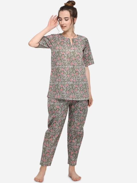 

Mesmora Women Green Floral Printed Night Suit