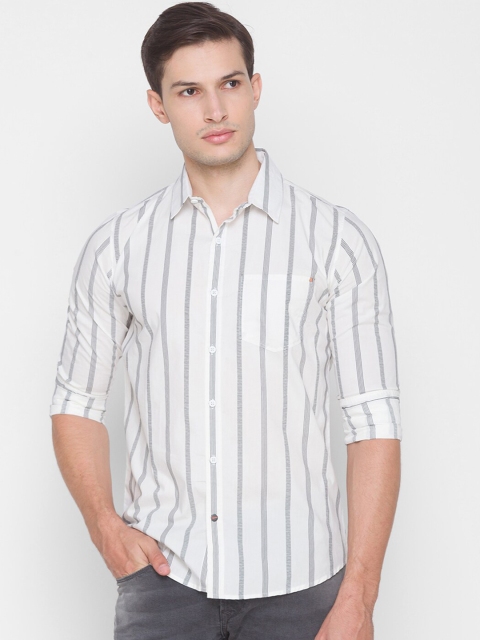 

SPYKAR Men White Slim Fit Opaque Vertical Striped Cotton Casual Shirt