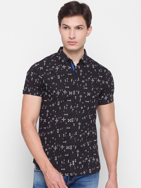 

SPYKAR Men Black & White Slim Fit Opaque Abstract Printed Cotton Casual Shirt