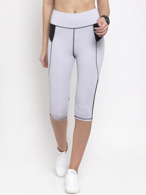 

Boston Club Women White & Black Solid Skinny-Fit Three Fourth-Length Leggings