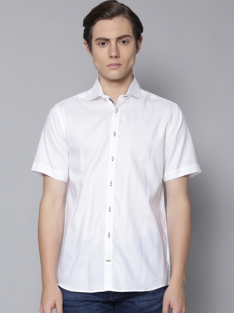 

Bruun & Stengade Men White Slim Fit Opaque Casual Shirt