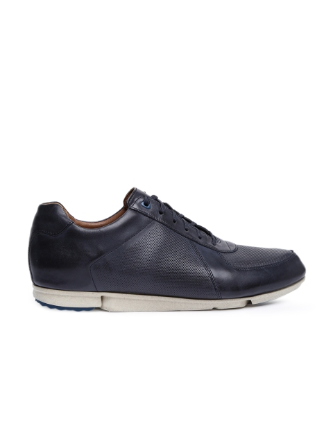 

Clarks Men Blue Perforations Regular Sneakers