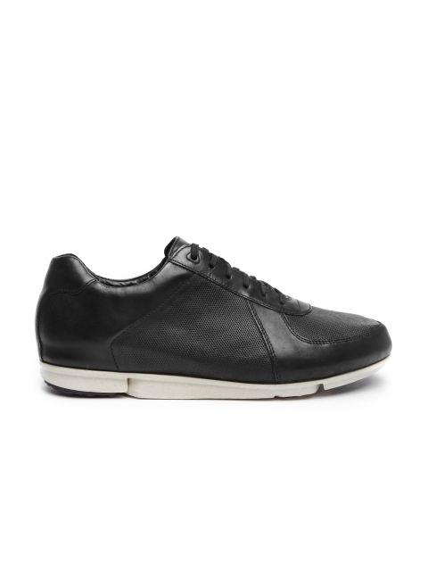 

Clarks Men Black Sneakers