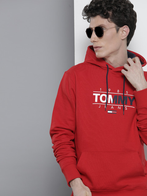 

Tommy Hilfiger Men Red Printed Hooded Sweatshirt