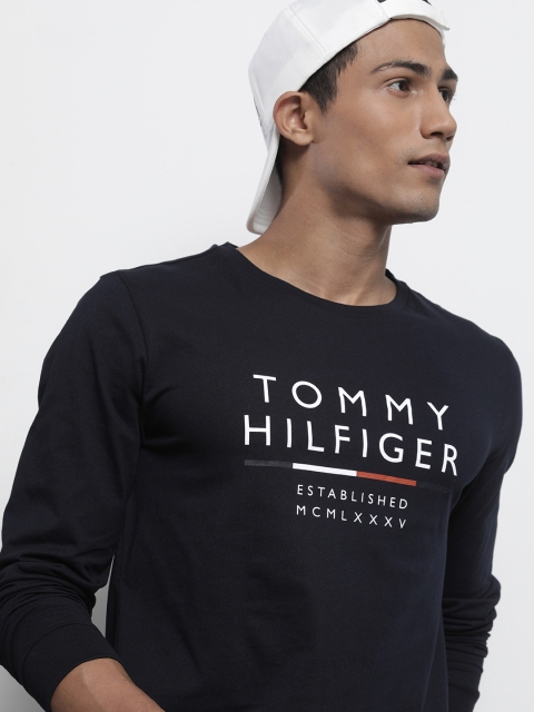 

Tommy Hilfiger Men Navy Blue White Printed Organic Cotton T-shirt