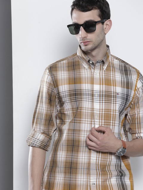 

Tommy Hilfiger Men White & Brown Opaque Checked Casual Shirt